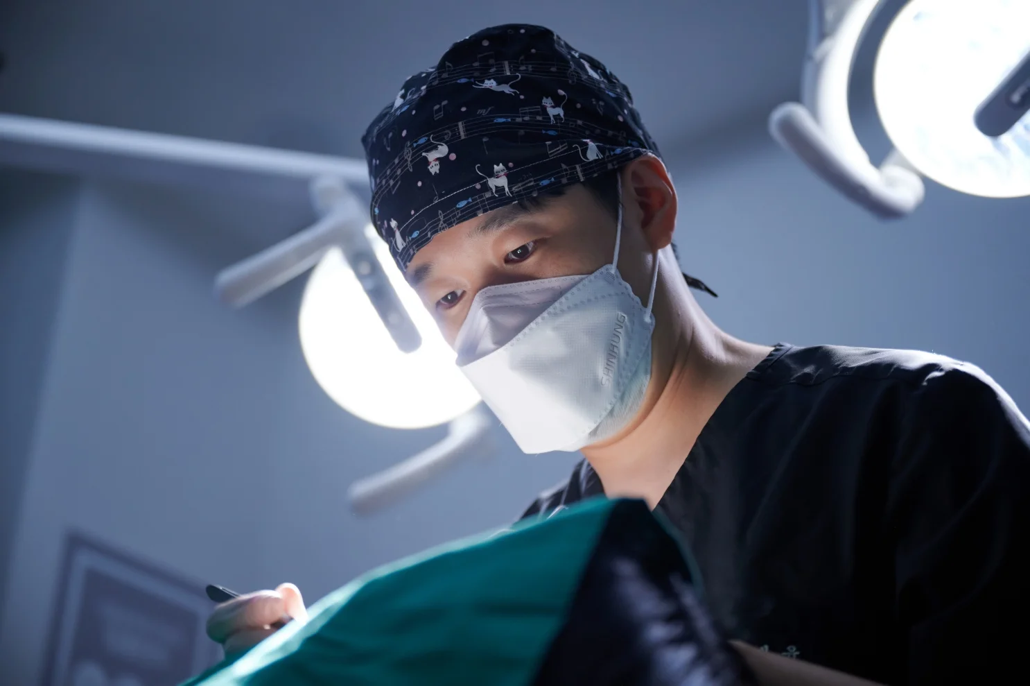 구리 서울올바른치과 수술 장면